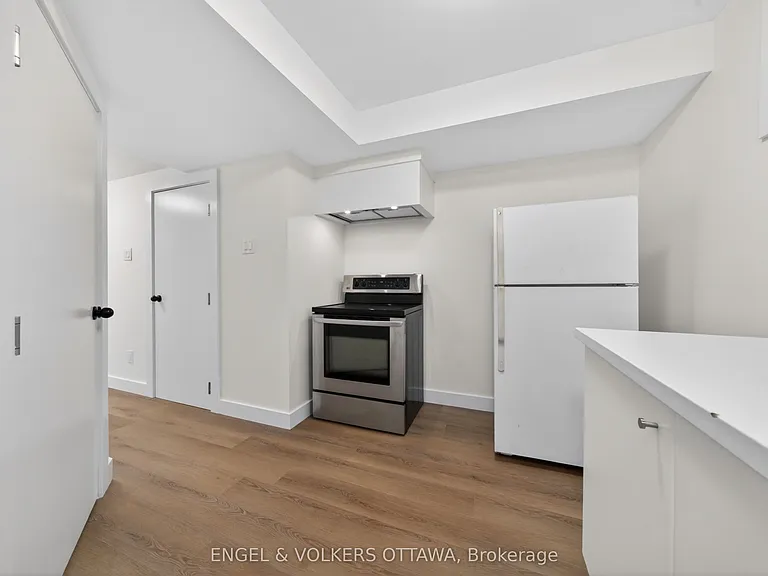 175 James St #B — Photo 10