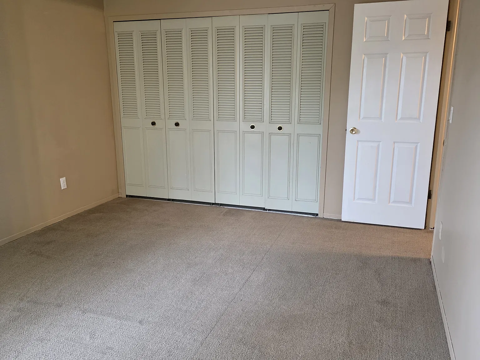 2 bed, 1.5 bath, 1000 sqft, $1,695 — Photo 4