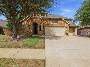 1004 Tara Dr, Burleson, TX 76028