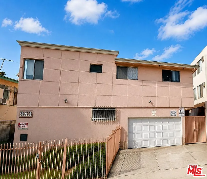 953 S Westmoreland Ave #15