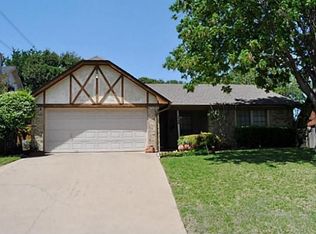 1720 Queen St, Fort Worth, TX 76103