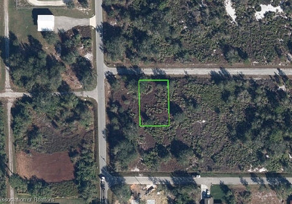 1st image of 114 Hansen Ave