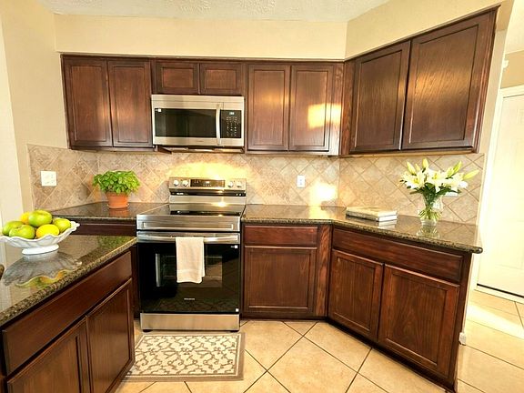 4th image of 6510 Lynngate Dr