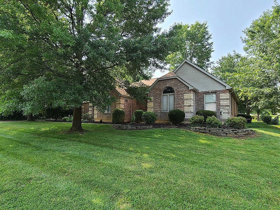 2nd image of 834 Cimarron Cir