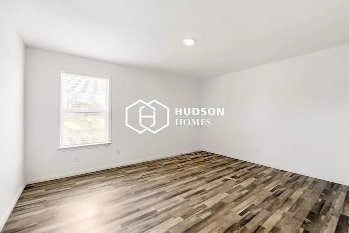 2946 Field St — Photo 7