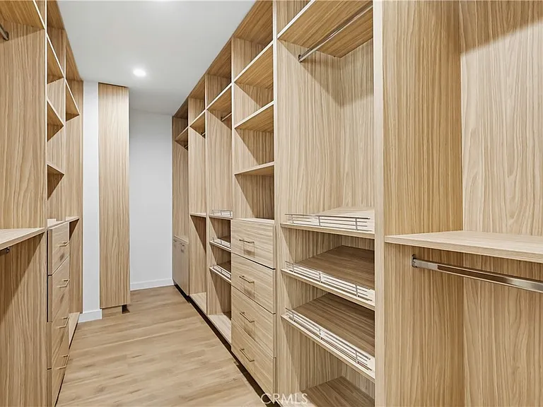 5440 Alcove Ave — Photo 33