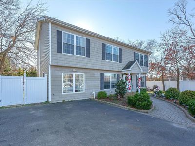 98 Cortelyou Street, Islip, NY, 11751