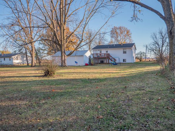 181 E Randolph St, Jacksonville, MO 65260