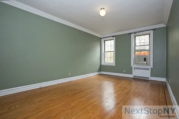 Sold by NextStopNY | media 10