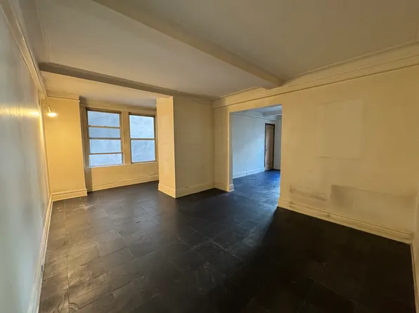 333 East 53rd Street image 17 of 21