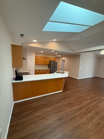 497 24th St #5 — Photo 3