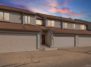 630 Ashley Cir, Rochester, MI
