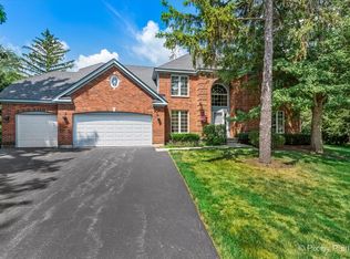500 Oxford Ln, Crystal Lake, IL 60014