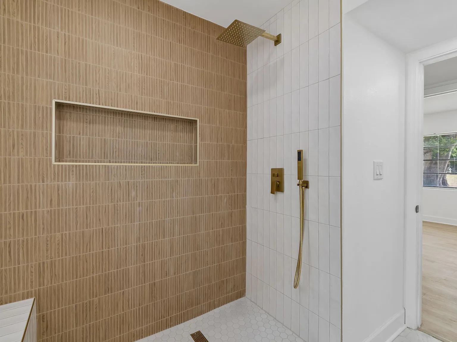 4 bed, 1200 sqft, $3,600 — Photo 3