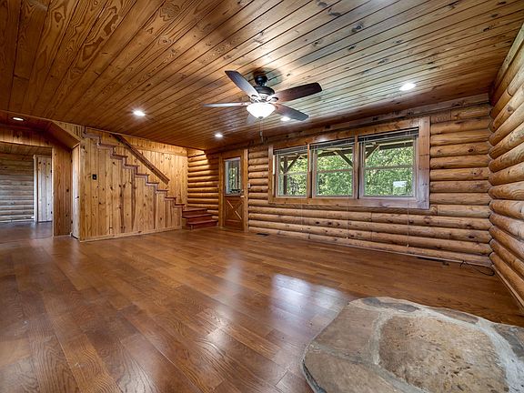 Spacious living room. Great entertainment area.