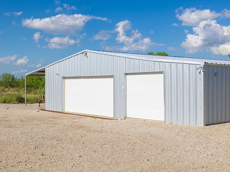 970 County Road 256 — Photo 4