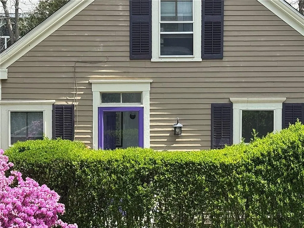 3 bed, 1.0 bath, 800 sqft, $3,200 — Photo 1