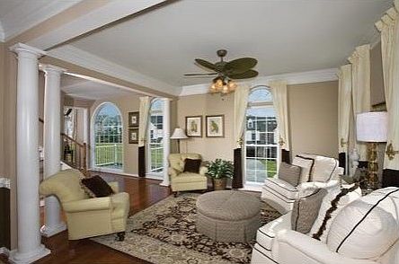 4th image of 415 Siena Ln #415