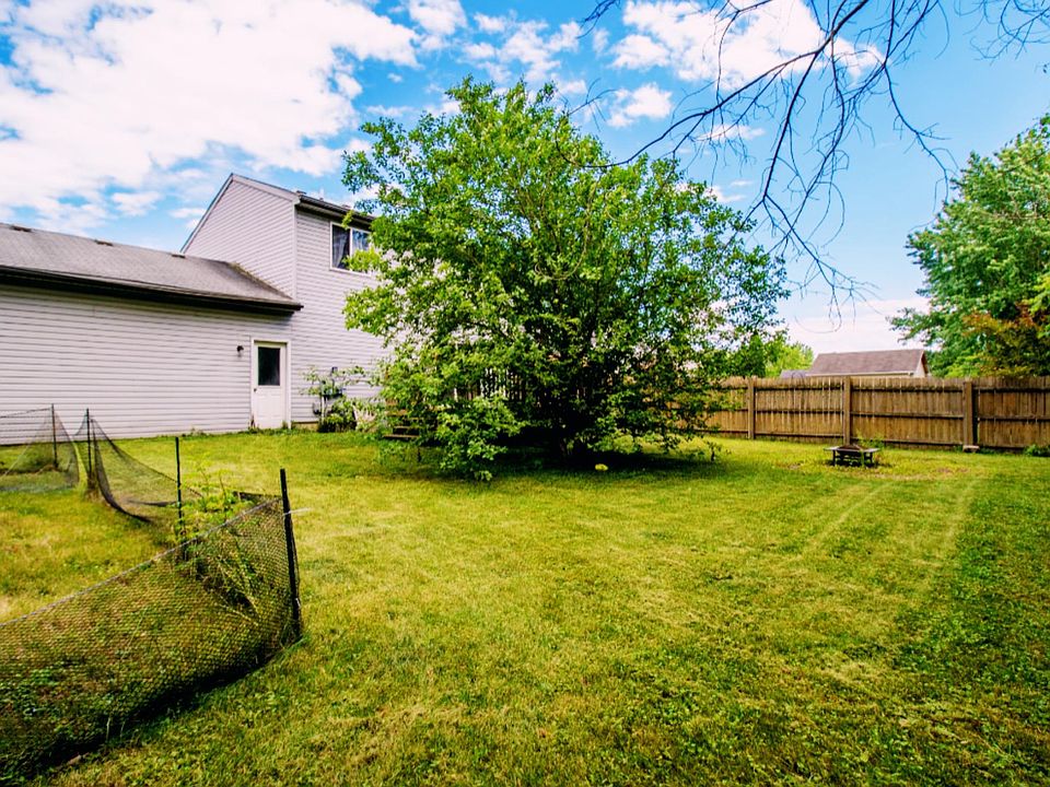 2nd image of 59617 Manning Dr