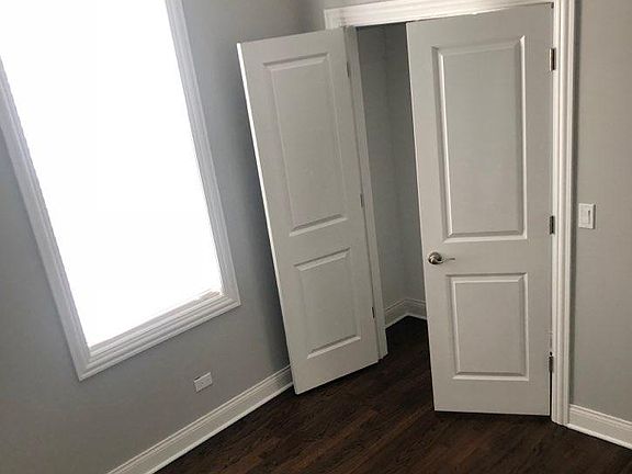 5th image of 4916 W Berenice Ave #1
