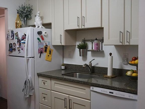 4th image of 1551 Southgate Ave APT 306