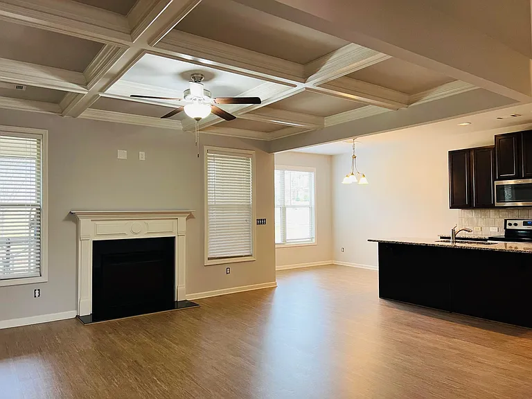 7581 Silk Tree Point — Photo 6