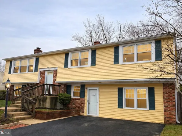 1946 Birchwood Park Dr N, Cherry Hill, NJ 08003