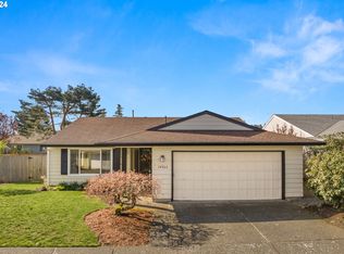14866 NE Thompson St, Portland, OR 97230