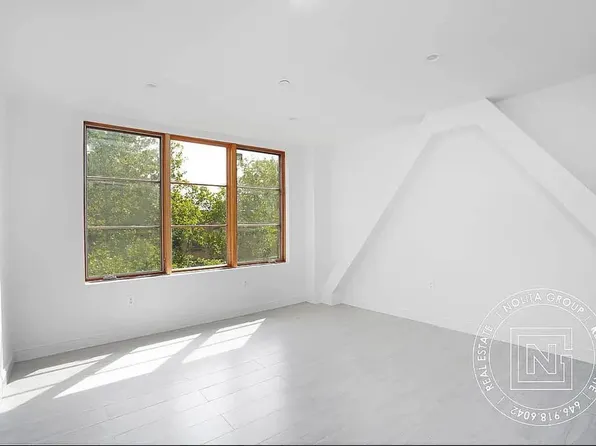 89 Prospect Place image 10 of 11