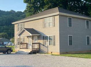 305 E Seminary St APT 7, Vevay, IN 47043