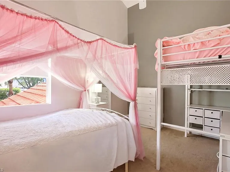 505 Windsor Sq #201 — Photo 35