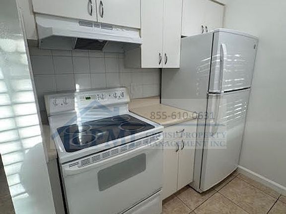 3rd image of 75 SW 10th St APT 105