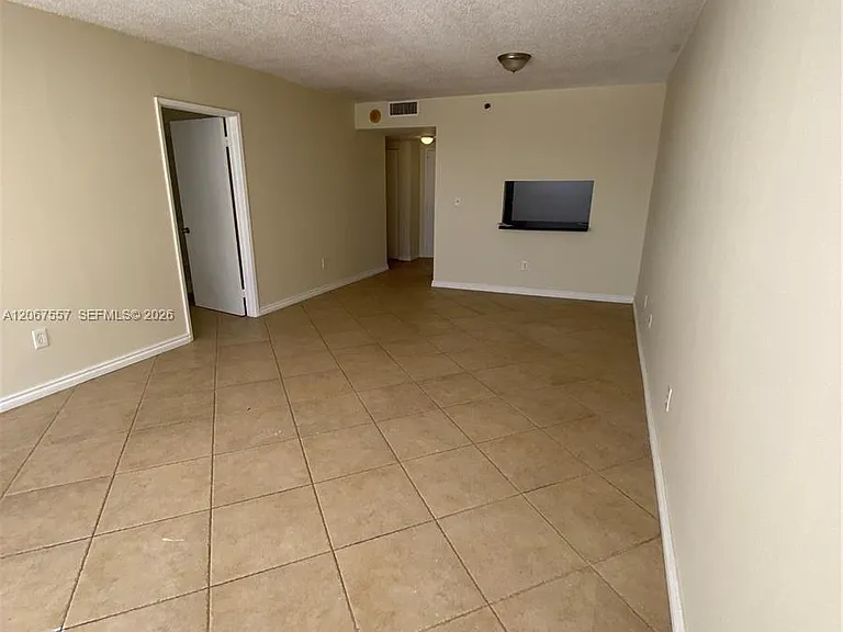 1470 NE 123rd St #A1406 — Photo 10