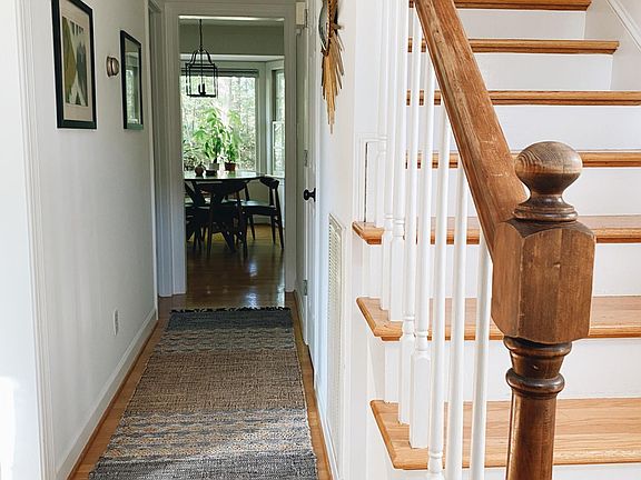 3rd image of 132 Old Carriage Way
