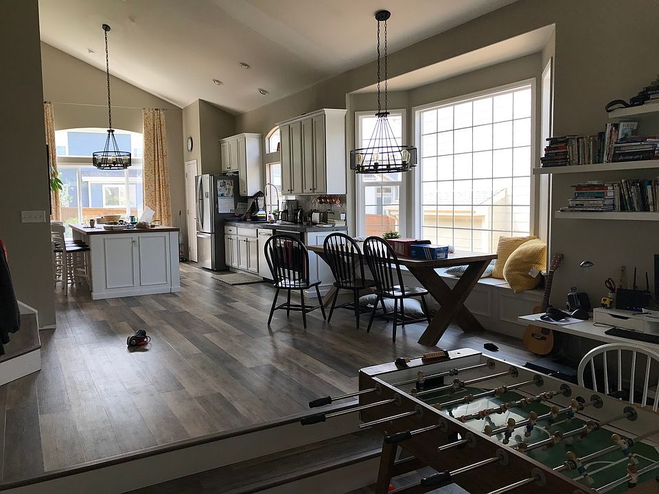 2nd image of 2114 Mountain Iris Dr