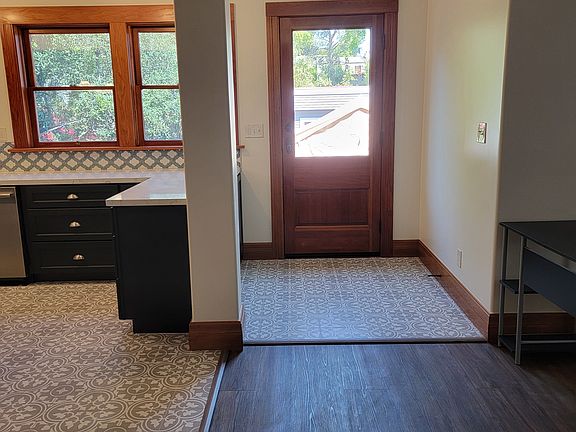 5th image of 900 1/2 Lucile Ave