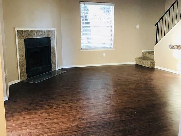 2nd image of 402 Audra Ln APT G