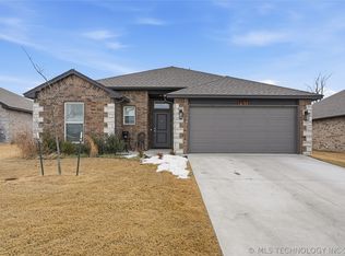 4915 E Galveston Pl, Broken Arrow, OK 74014