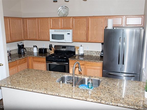 4th image of 9303 Gilcrease Ave Unit 1077