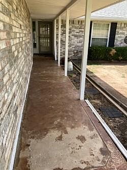 2nd image of 4516 SE 35th St