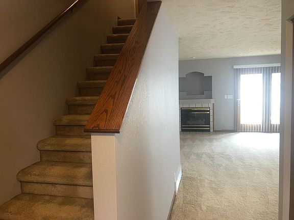 3rd image of 1417 W Charles St