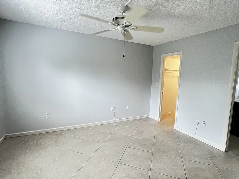 9301 Central Park Dr #102 — Photo 9