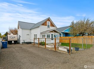 305 N Clark St, Kittitas, WA 98934