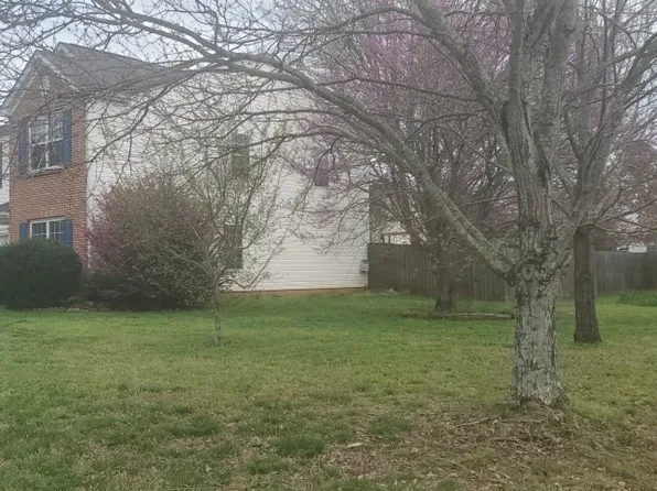 15 Burch Ln, Cartersville, GA 30120