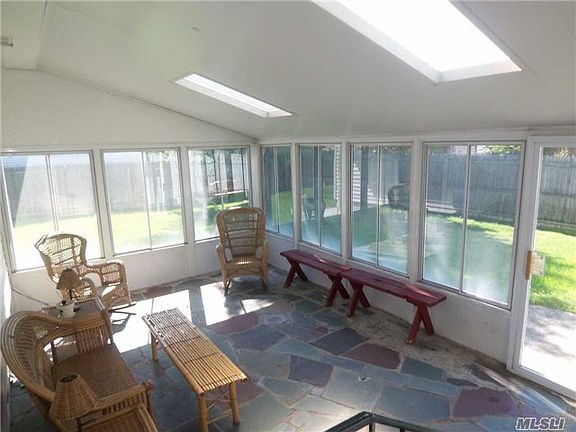 4th image of 450 N Bleeker Dr