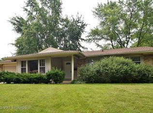 231 Mimosa Ln, Elk Grove Village, IL 60007