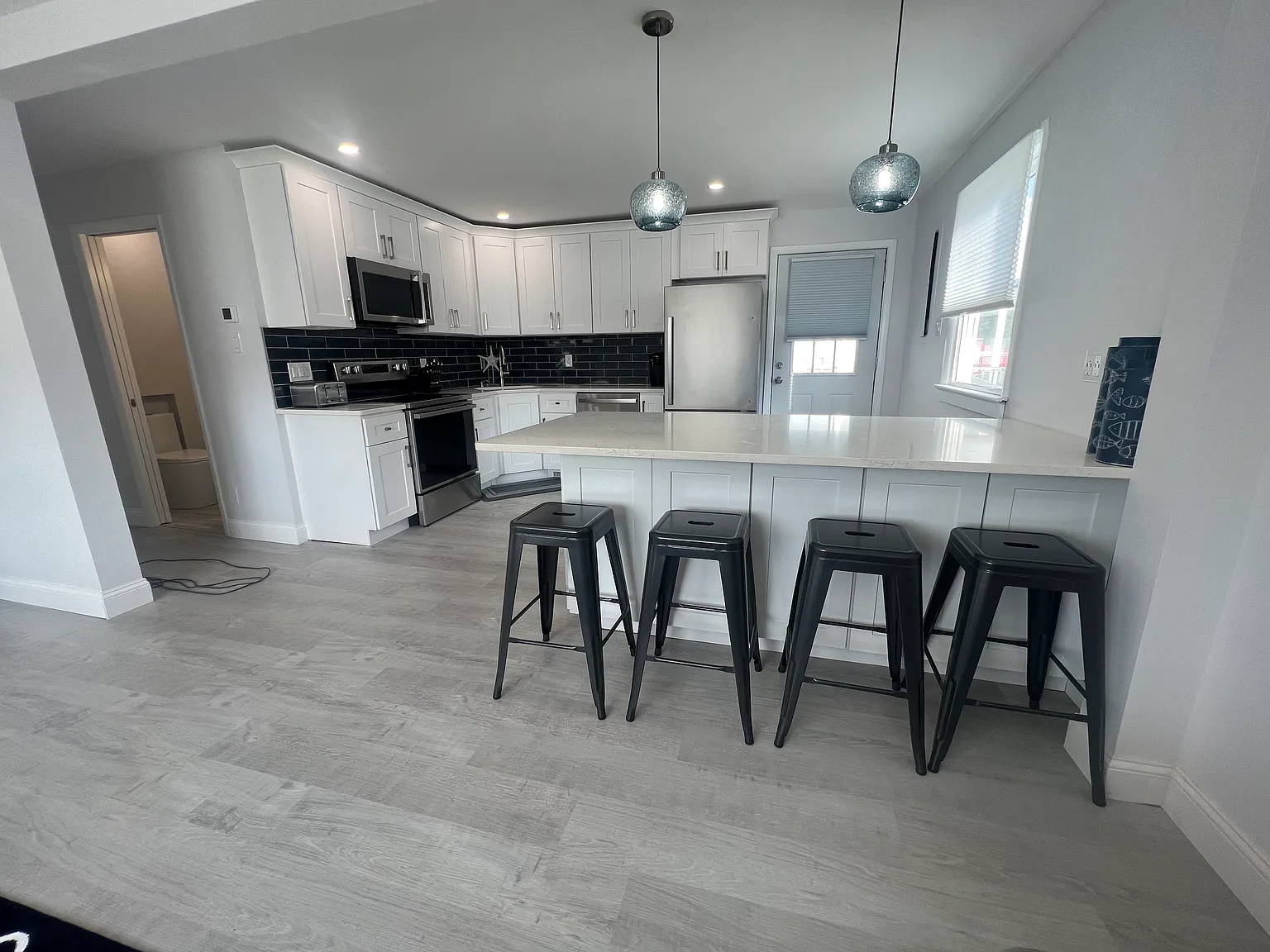5 bed, 1542 sqft, $3,000 — Photo 3
