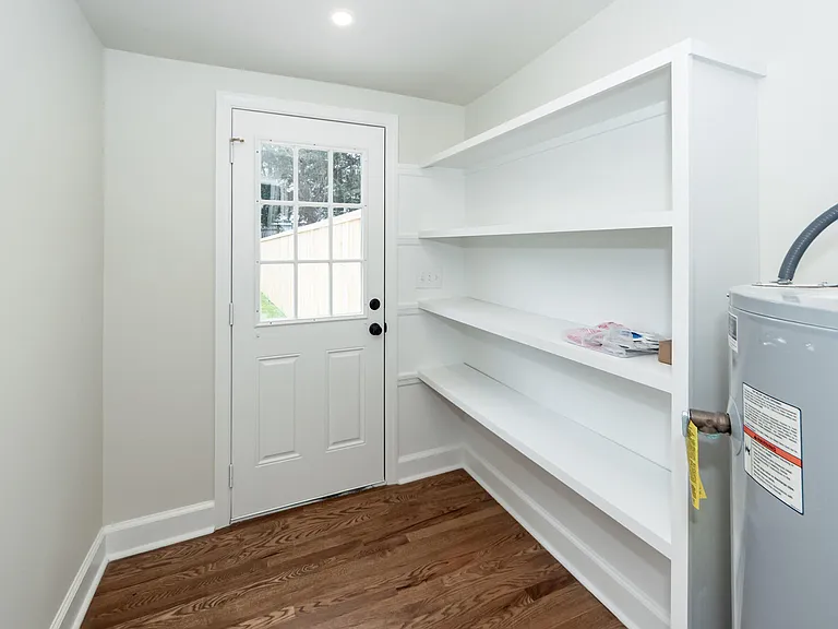 17 Vincent Dr #A — Photo 12