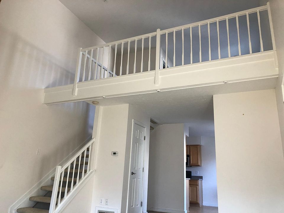 1st image of 355 Saint Andrews Dr
