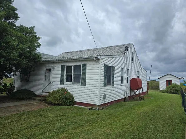 16680 Hog Ridge Rd, Tangier, VA 23440